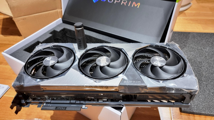 کارت گرافیک ام اس آی GeForce RTX 5090 32G Suprim SOC